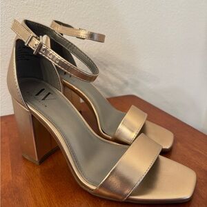 Worthington Women’s Block Heel Sandals Rose Gold Ankle Strap Sz 7.5, 3.5” Heel